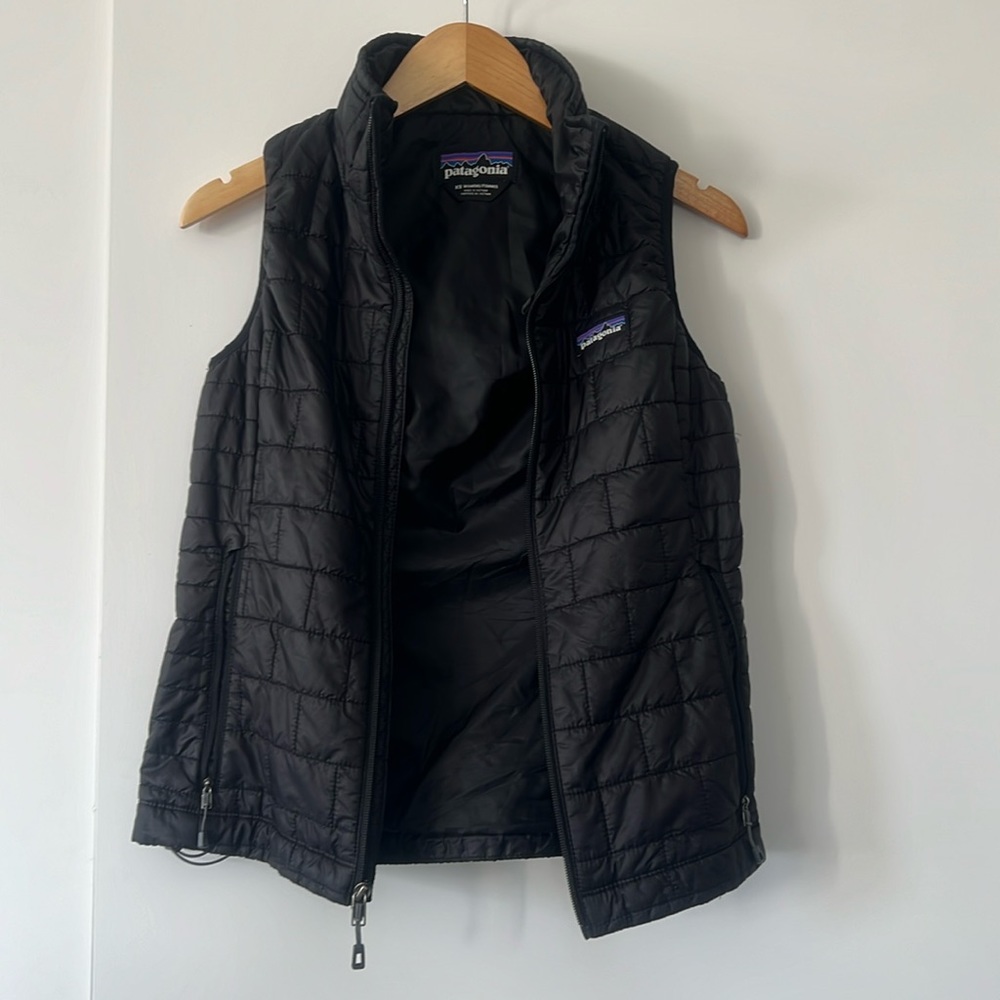 Patagonia Women's Nano Puff Vest - Black Xs